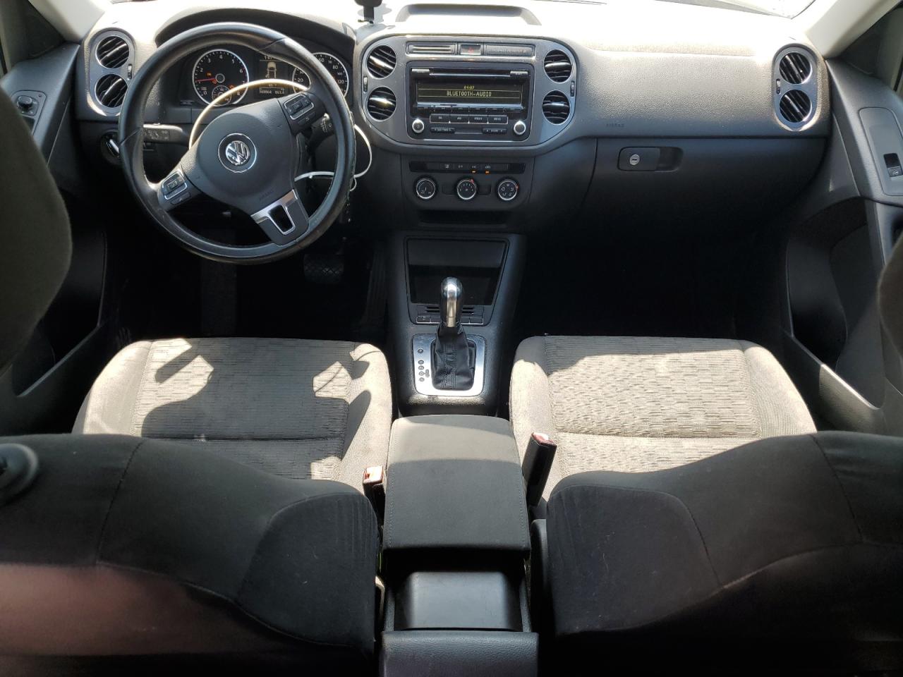 2013 Volkswagen Tiguan S VIN: WVGAV3AX4DW566566 Lot: 81724855