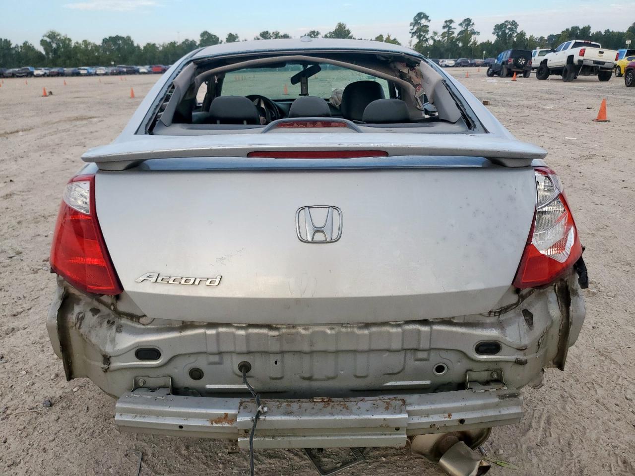 2010 Honda Accord Exl VIN: 1HGCS1B80AA005793 Lot: 84637525