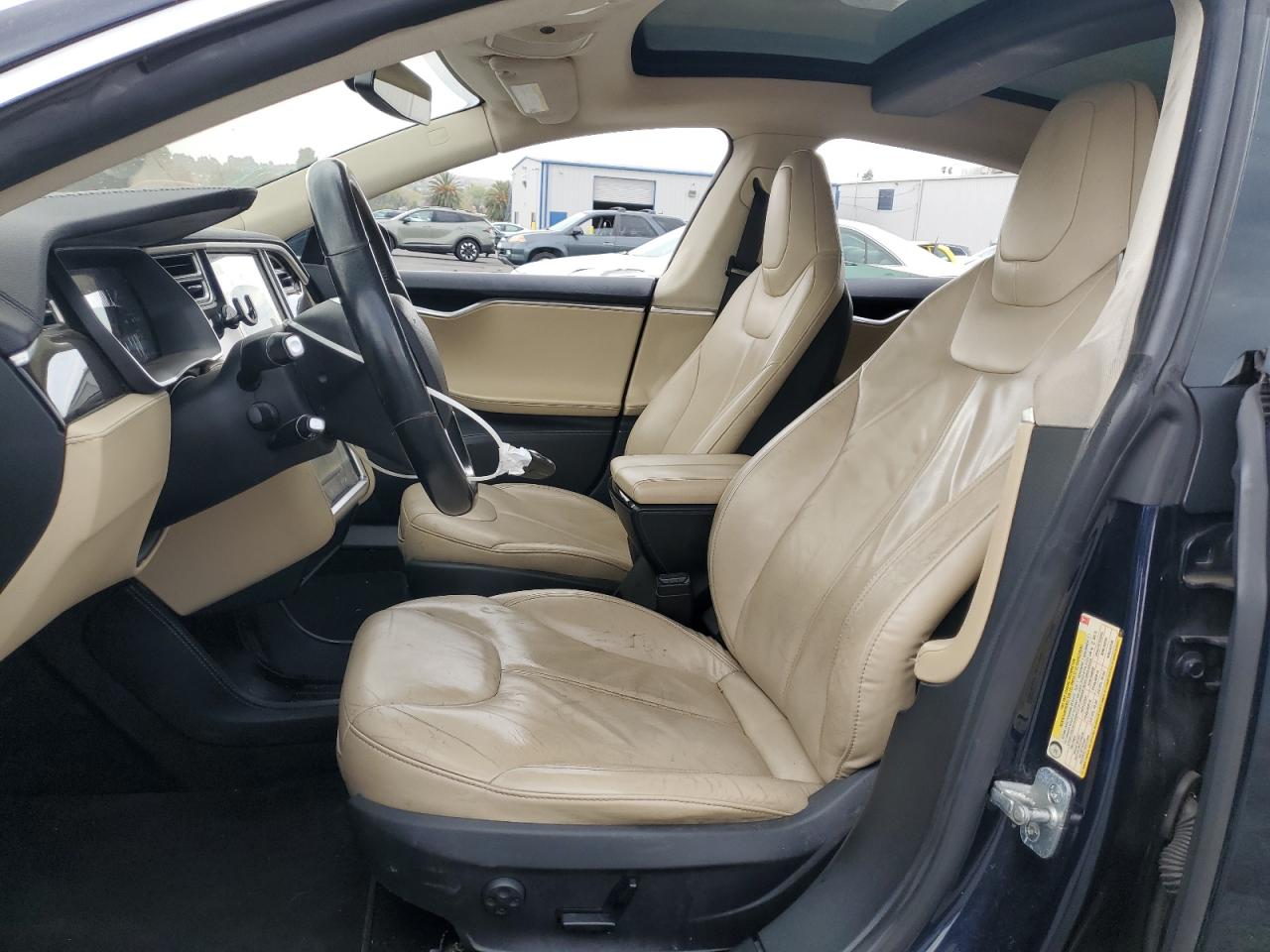 2014 Tesla Model S VIN: 5YJSA1H15EFP55890 Lot: 83936185