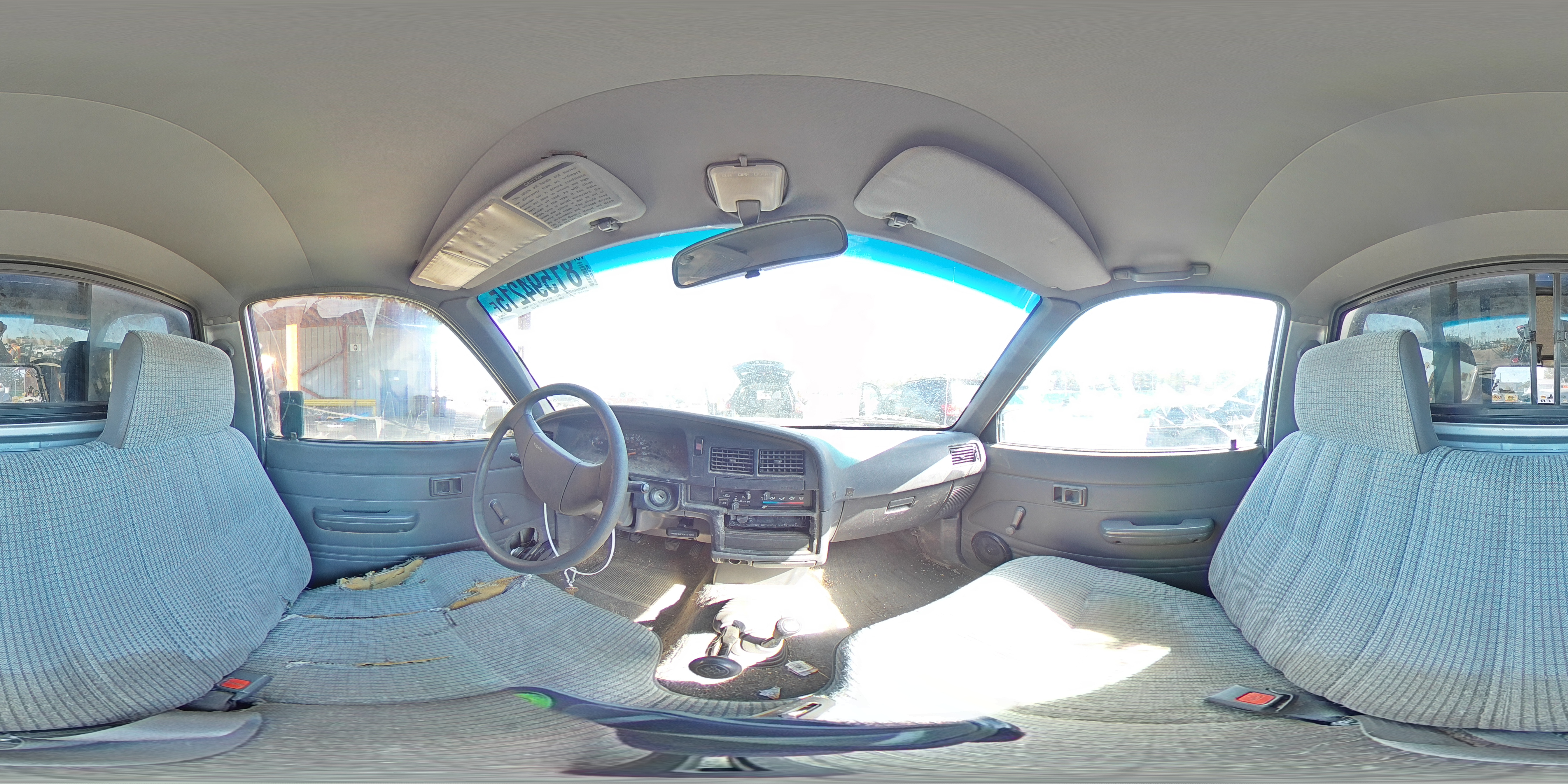 1990 Toyota Pickup 1/2 Ton Short Wheelbase Dlx VIN: JT4RN01P2L7023831 Lot: 81594215