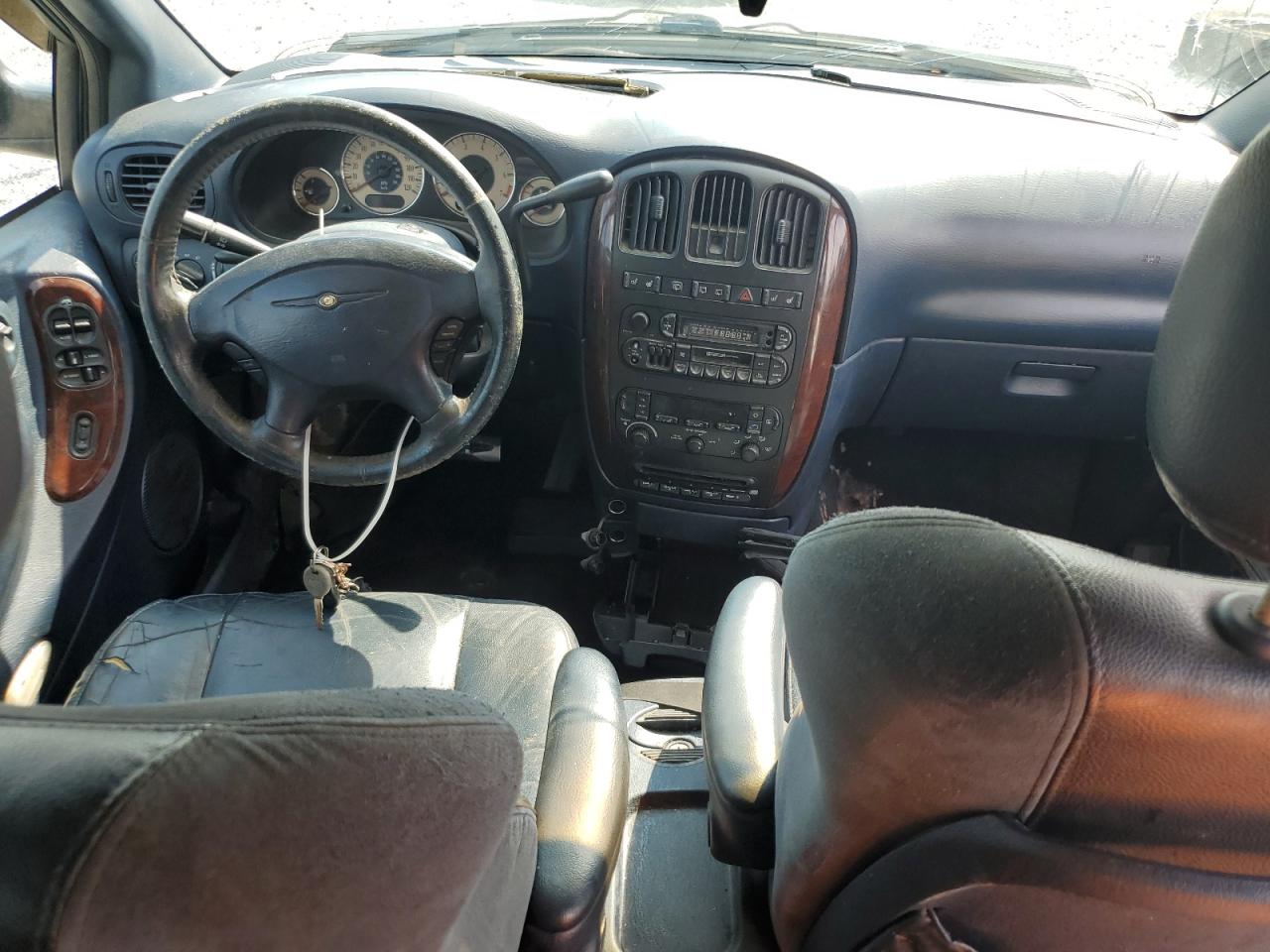 2002 Chrysler Town & Country Limited VIN: 2C8GP64L72R644569 Lot: 71646835