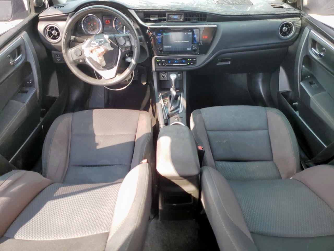 2018 Toyota Corolla L VIN: 5YFBURHE3JP744779 Lot: 80569655