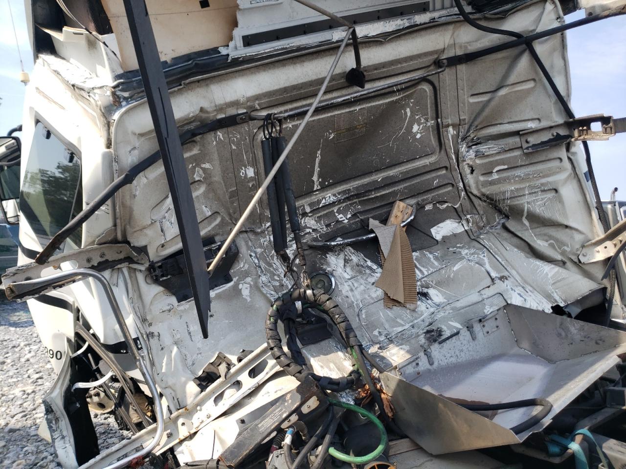 2015 Volvo Vnl Semi Truck VIN: 4V4NC9EH1FN909901 Lot: 64456825