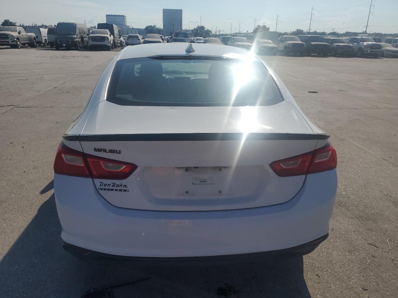 2017 Chevrolet Malibu Lt VIN: 1G1ZE5ST0HF202271 Lot: 81269545