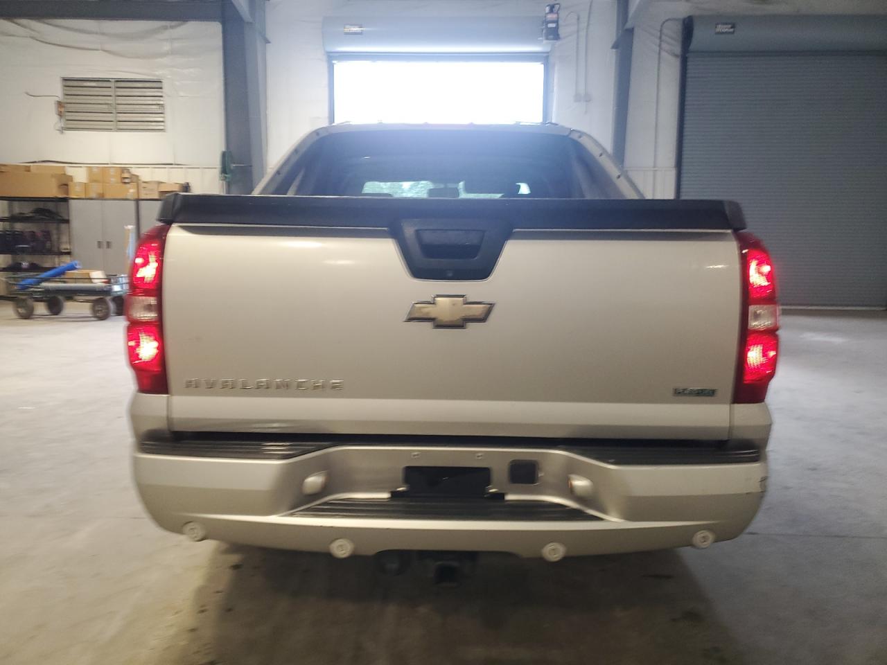 2011 Chevrolet Avalanche Ls VIN: 3GNMCEE03BG111100 Lot: 80167675