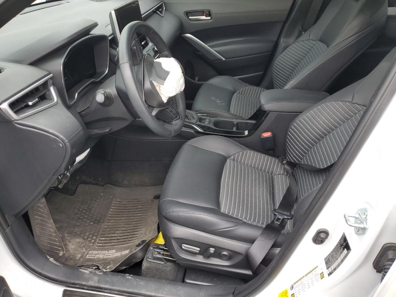 2024 Toyota Corolla Cross Se VIN: 7MUFBABG5RV037193 Lot: 72061065