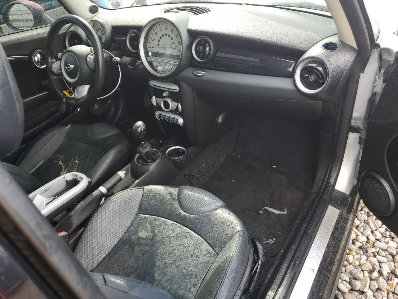 2009 Mini Cooper S VIN: WMWMF73549TW81448 Lot: 82073805