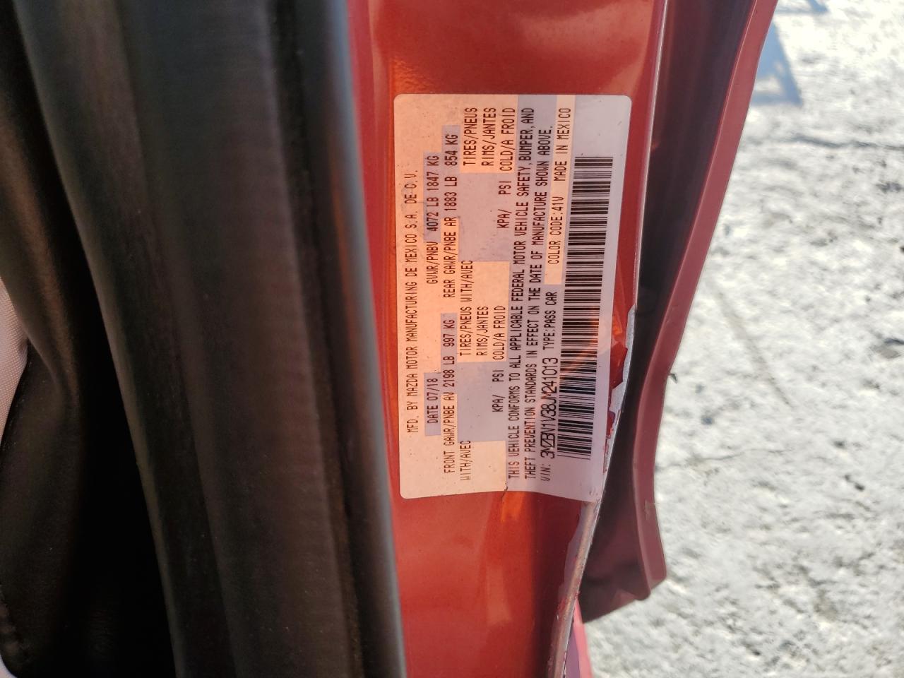 2018 Mazda 3 Touring VIN: 3MZBN1V38JM241013 Lot: 83768545