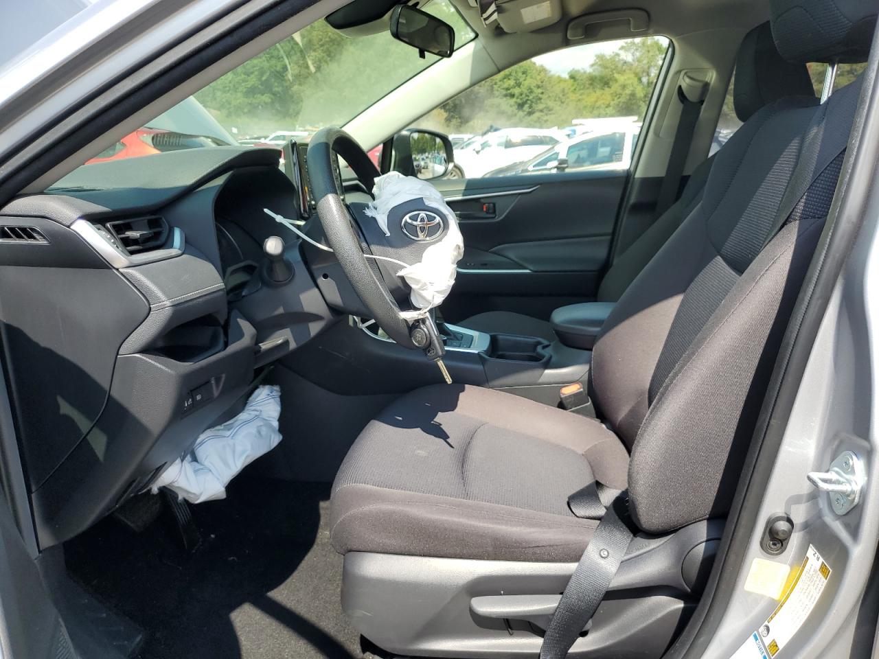 2021 Toyota Rav4 Le VIN: JTML6RFV2MD008294 Lot: 71410275