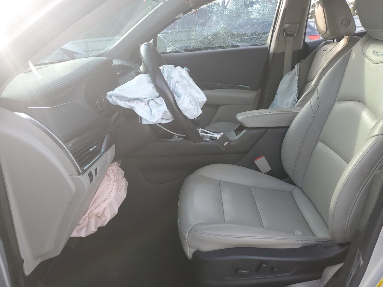 2019 Cadillac Xt4 Luxury VIN: 1GYAZAR41KF229190 Lot: 81440085