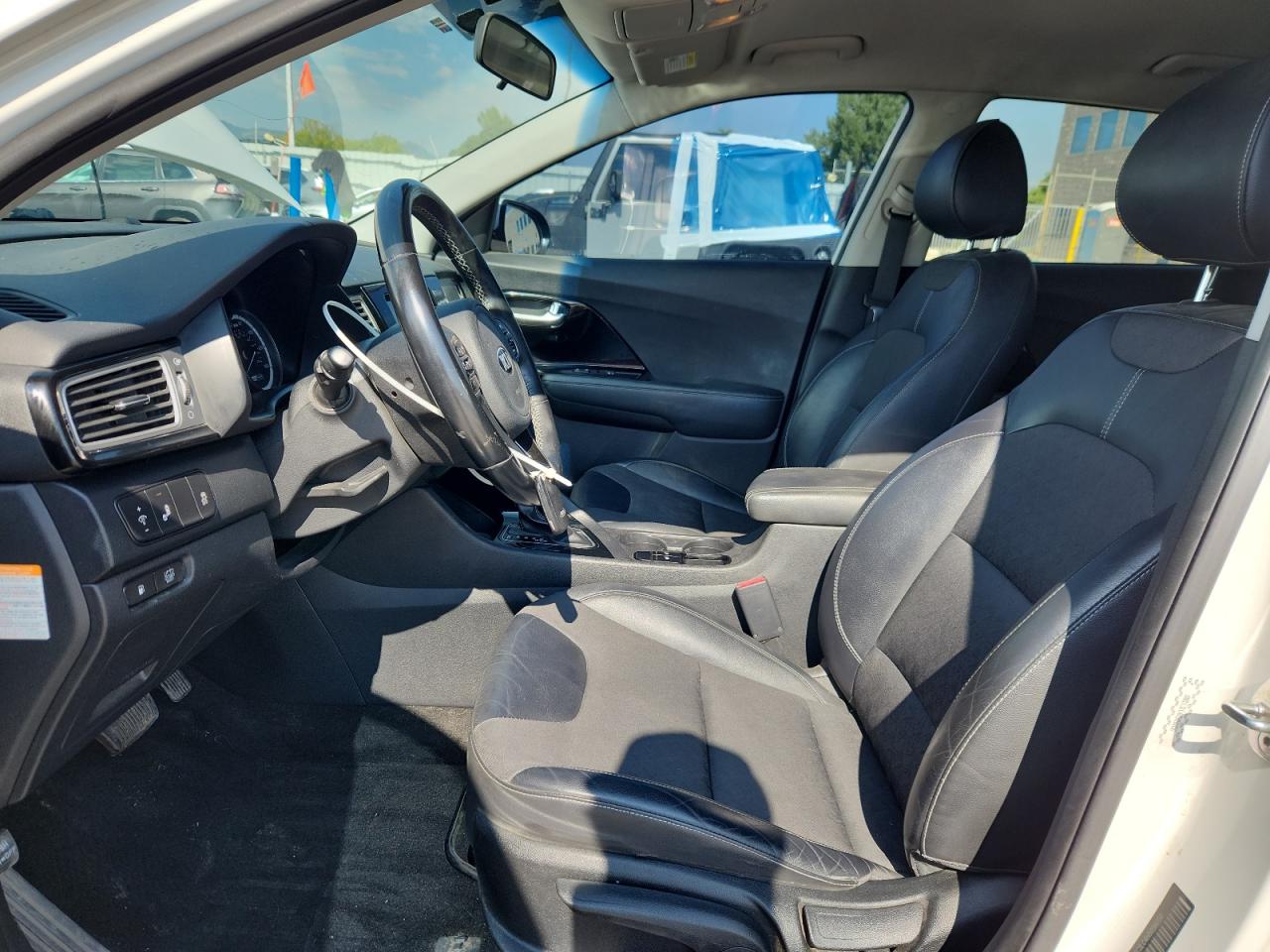 2017 Kia Niro Ex VIN: KNDCC3LC4H5056050 Lot: 70899075