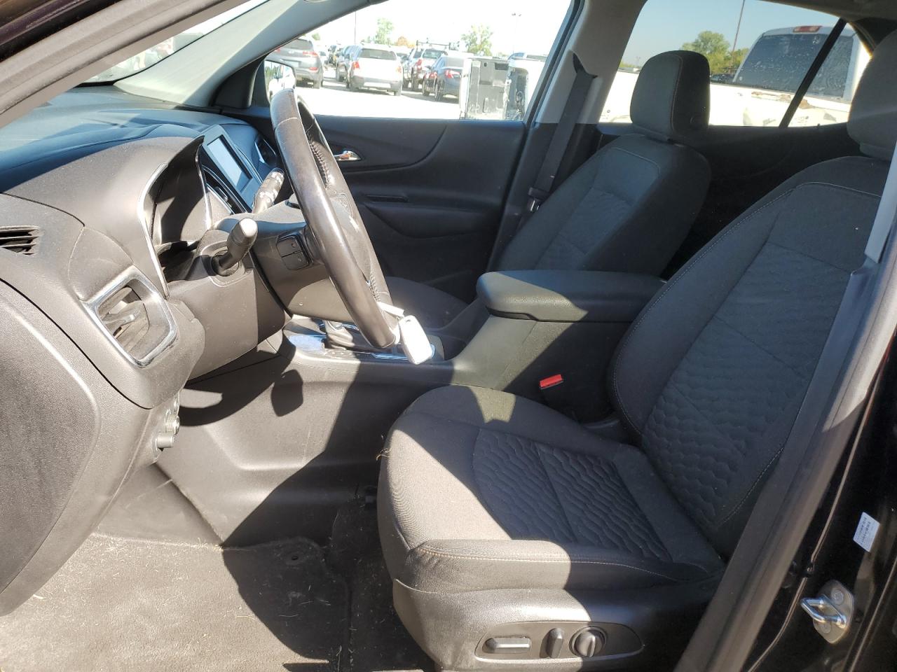 2020 Chevrolet Equinox Lt VIN: 3GNAXJEV4LS547965 Lot: 81913325