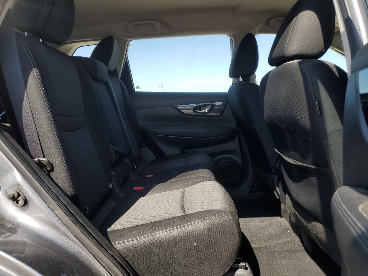 2018 Nissan Rogue S VIN: KNMAT2MV6JP574799 Lot: 81456955