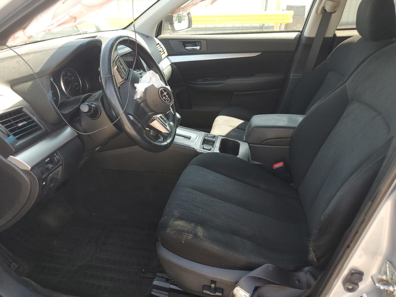 2014 Subaru Outback 2.5I Premium VIN: 4S4BRBCC5E3205833 Lot: 81440875