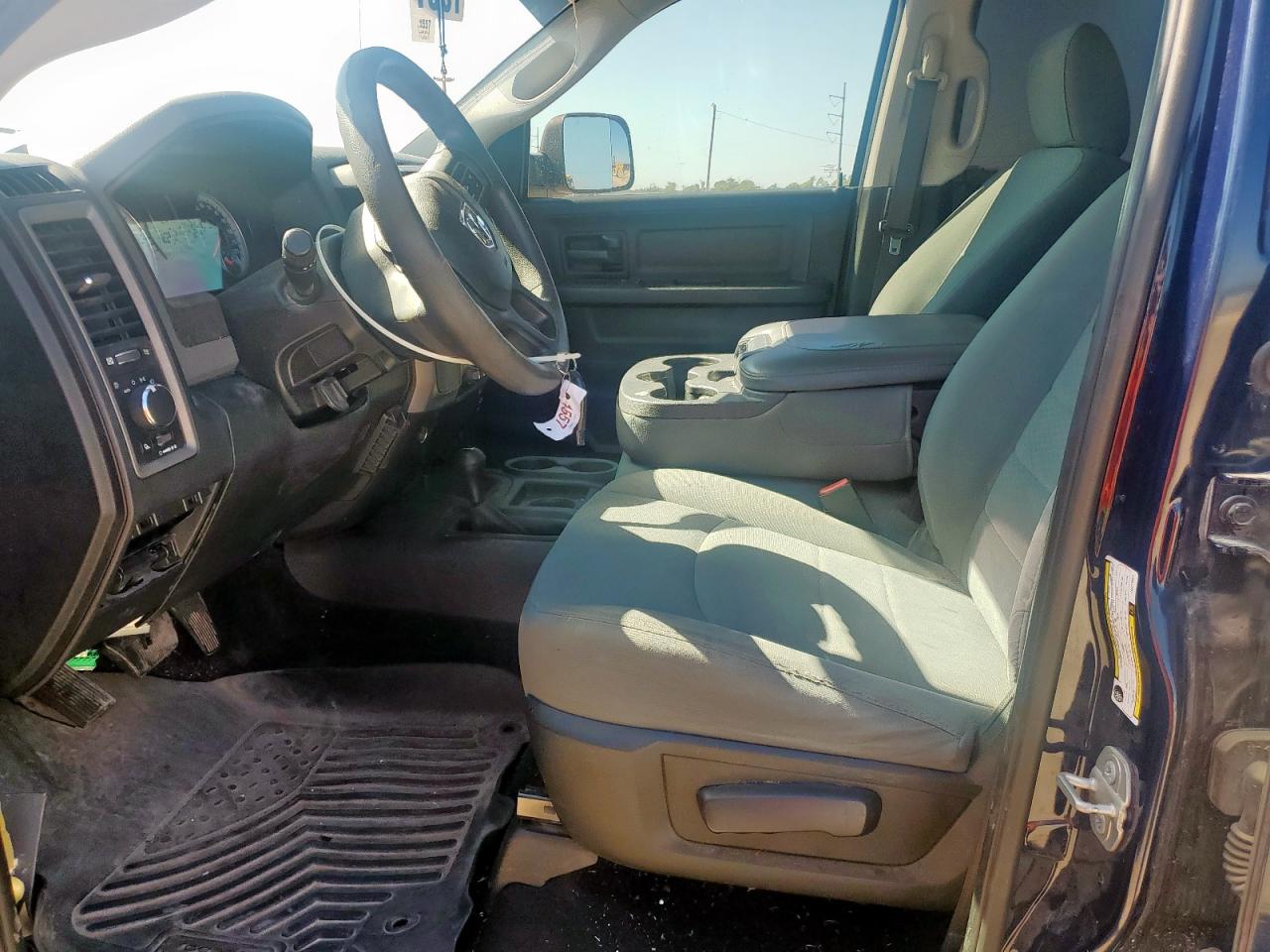 2018 Ram 2500 St VIN: 3C6UR5CJ9JG313321 Lot: 84205275