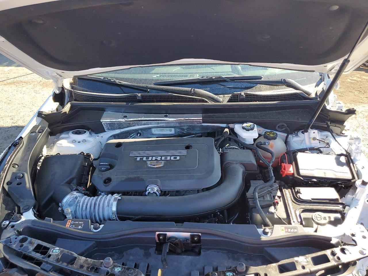 2022 Cadillac Xt4 Premium Luxury VIN: 1GYFZDR49NF105826 Lot: 80816215