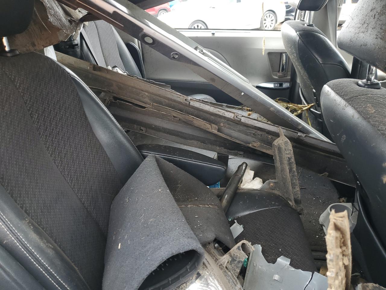 2013 Toyota Sienna Sport VIN: 5TDXK3DC1DS311051 Lot: 81837205