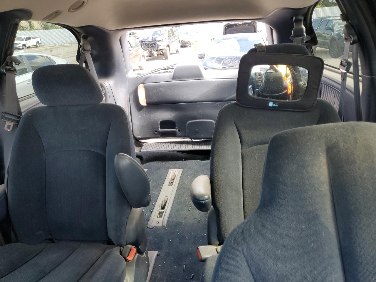 2003 Dodge Grand Caravan Sport VIN: 2D4GP44R83R380034 Lot: 83935415