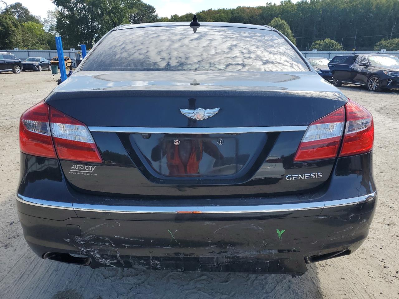 2012 Hyundai Genesis 3.8L VIN: KMHGC4DD4CU179291 Lot: 81490985