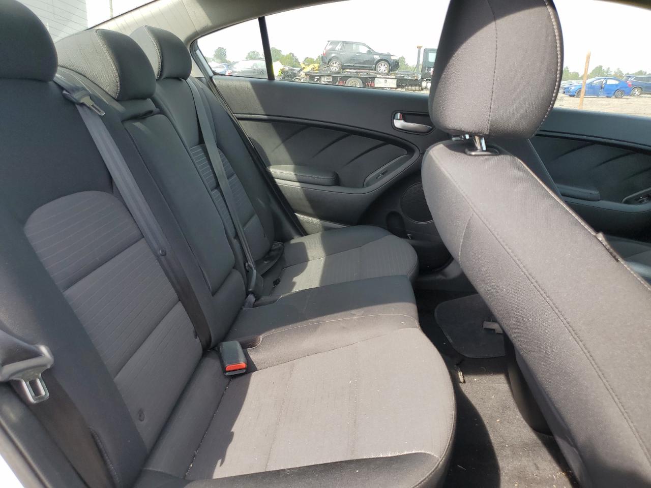 2018 Kia Forte Lx VIN: 3KPFL4A75JE212504 Lot: 81236035