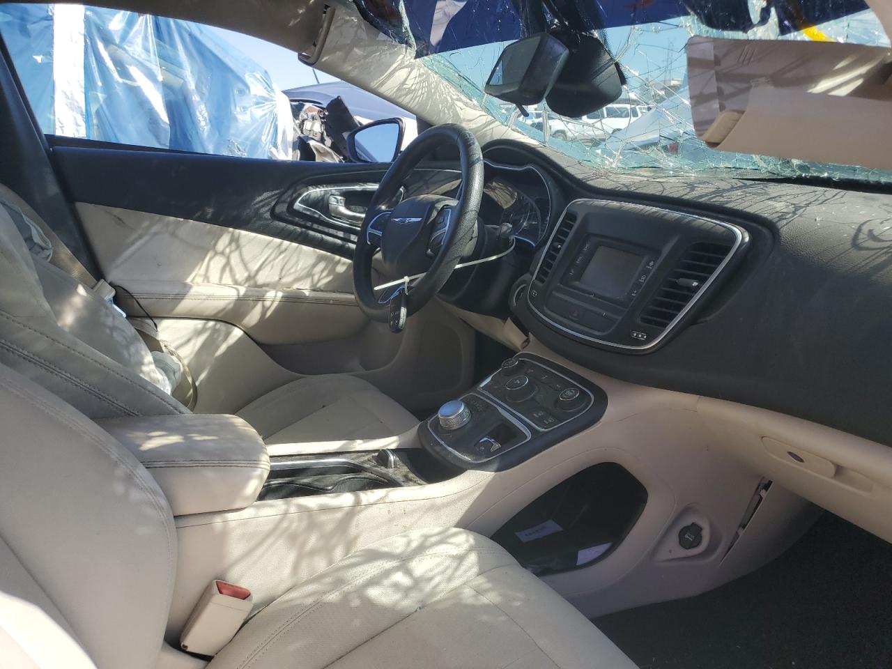 2015 Chrysler 200 Limited VIN: 1C3CCCABXFN695125 Lot: 81072455