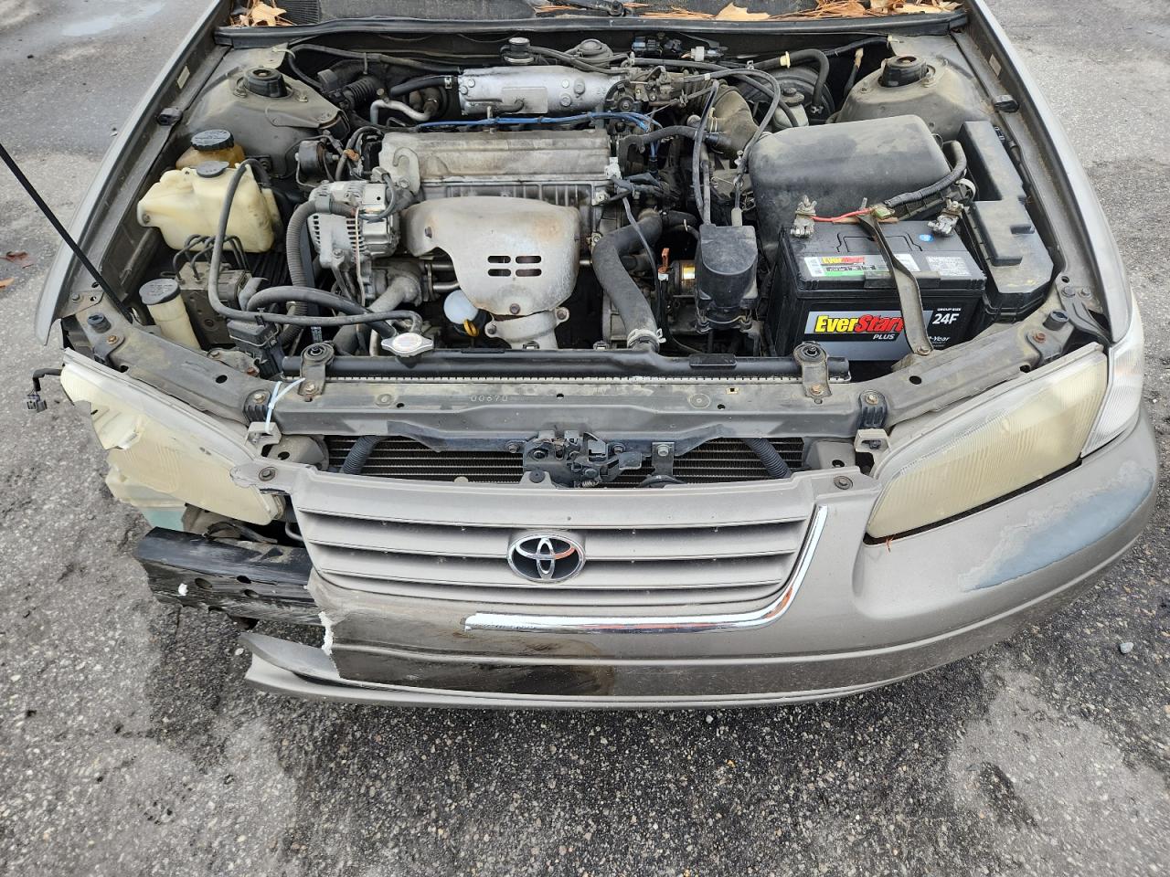 1997 Toyota Camry Ce VIN: 4T1BG22K4VU145407 Lot: 81957505