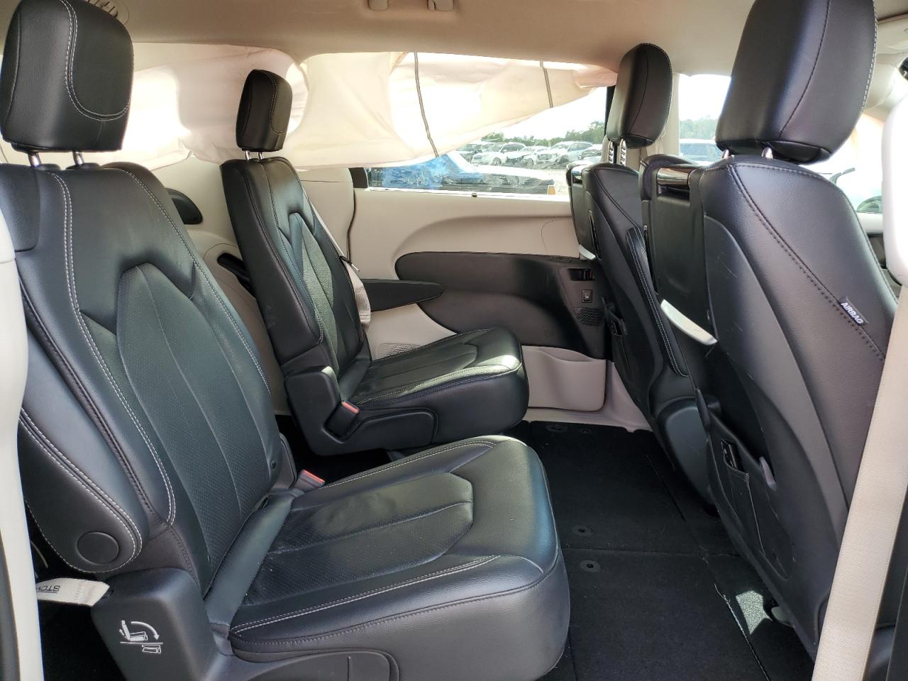 2022 Chrysler Pacifica Touring L VIN: 2C4RC1BGXNR145722 Lot: 83821085