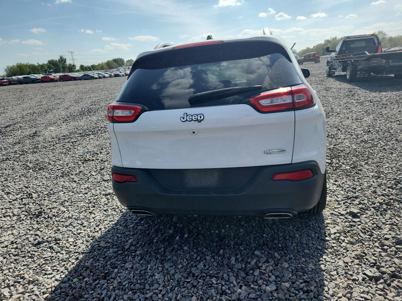 2017 Jeep Cherokee Latitude VIN: 1C4PJLCS3HD223387 Lot: 84261085