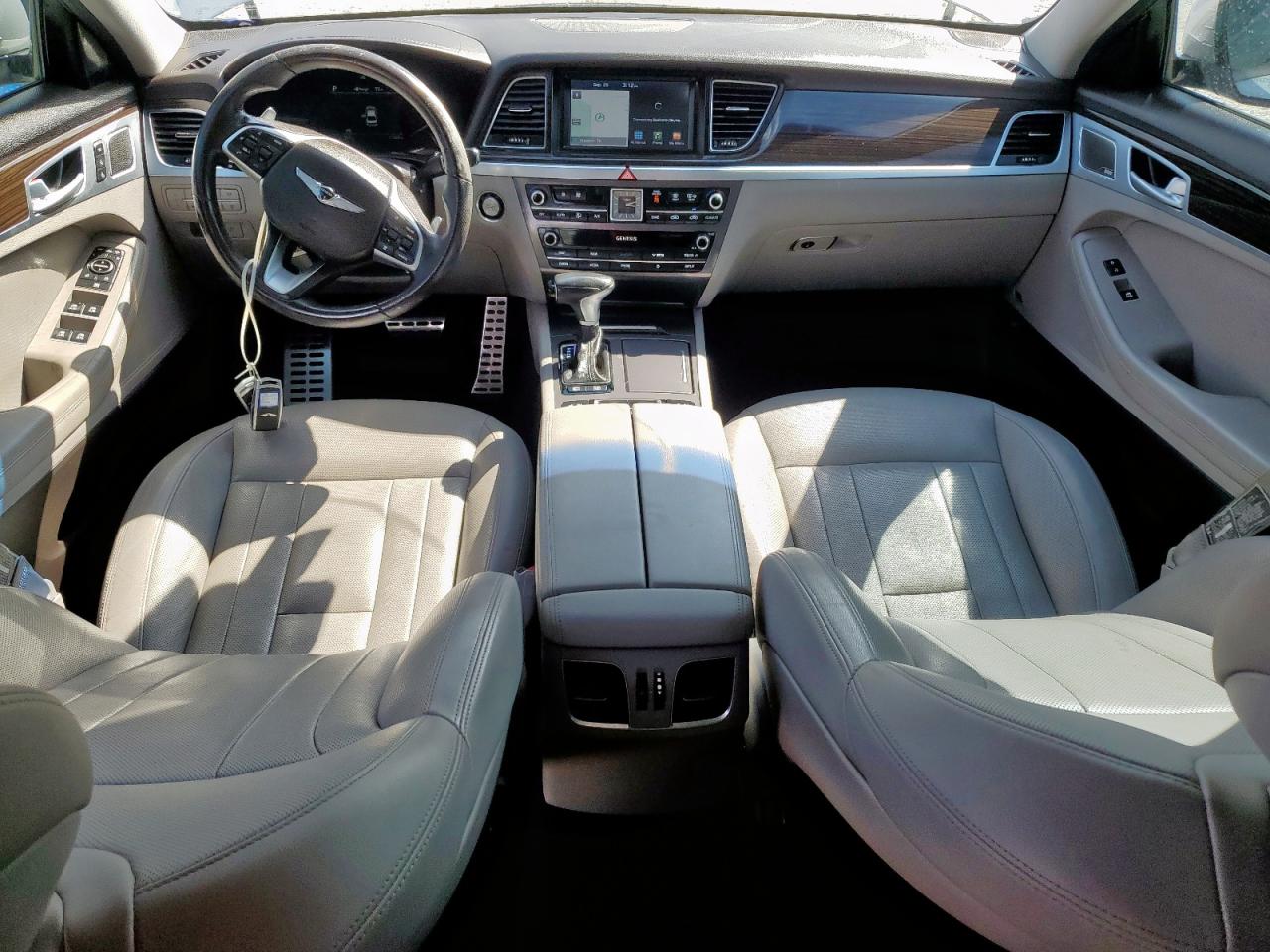 2019 Genesis G80 Base VIN: KMTFN4JE5KU305438 Lot: 84250165