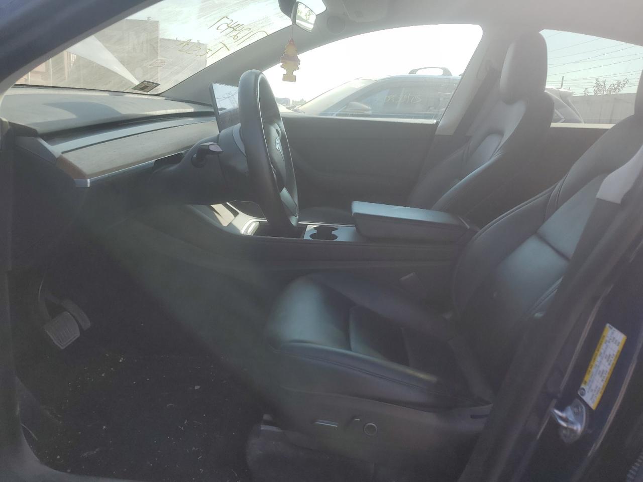 2022 Tesla Model Y VIN: 7SAYGDEE8NF387306 Lot: 70539465