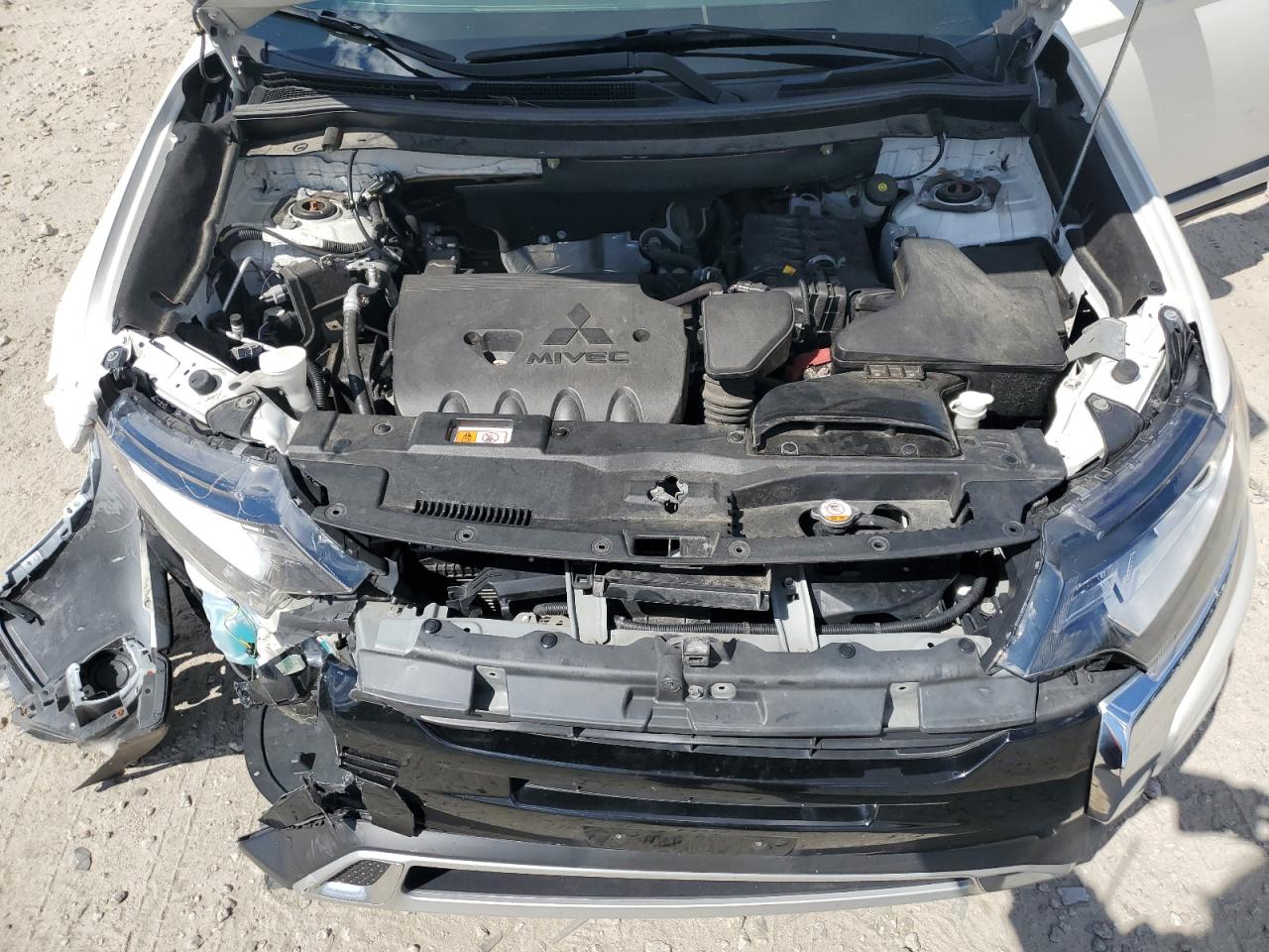 2020 Mitsubishi Outlander Se VIN: JA4AZ3A30LZ028041 Lot: 70890665