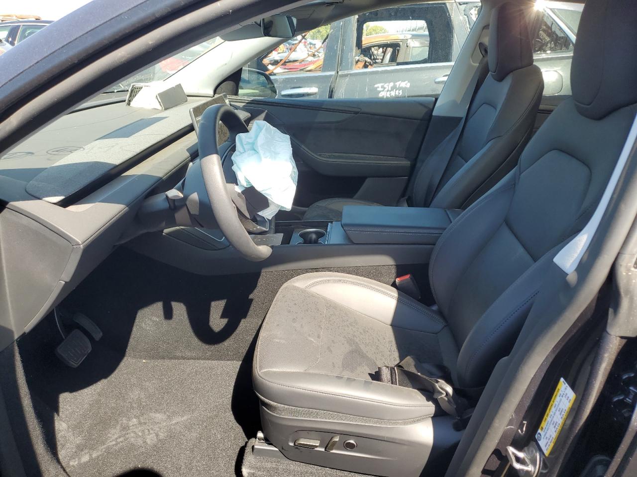 2026 Tesla Model Y VIN: 7SAYGDEE2TF332590 Lot: 67914265