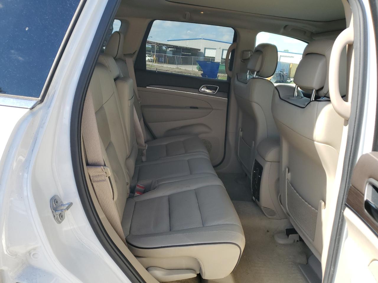 2018 Jeep Grand Cherokee Overland VIN: 1C4RJECG1JC204994 Lot: 81800995