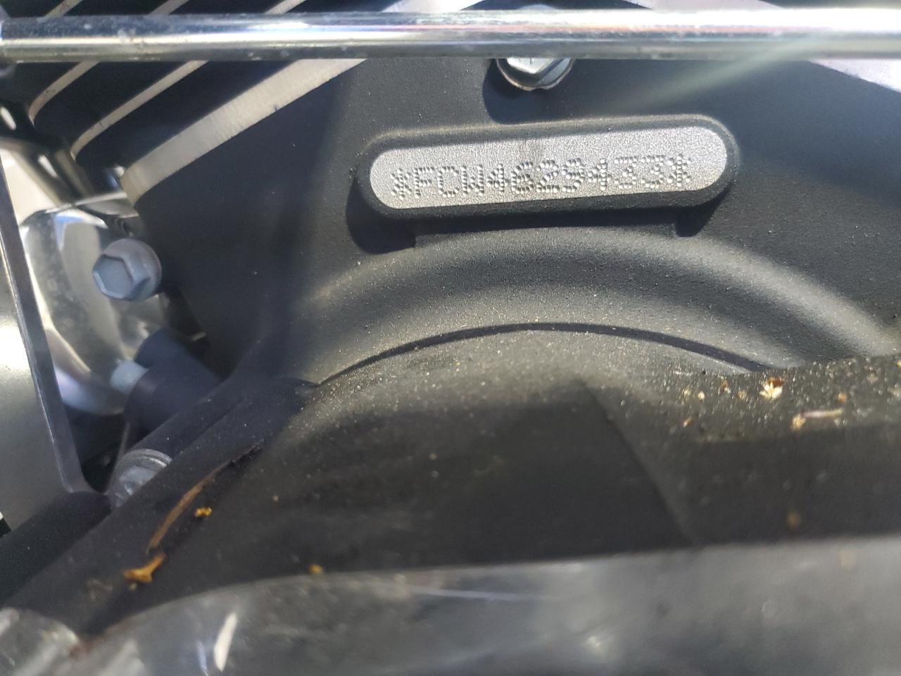 2004 Harley-Davidson Flhtcui VIN: 1HD1FCW144Y629433 Lot: 71961175