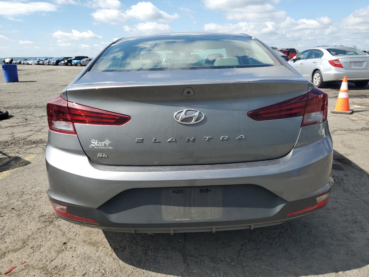 2019 Hyundai Elantra Se VIN: 5NPD74LF5KH464217 Lot: 83975615