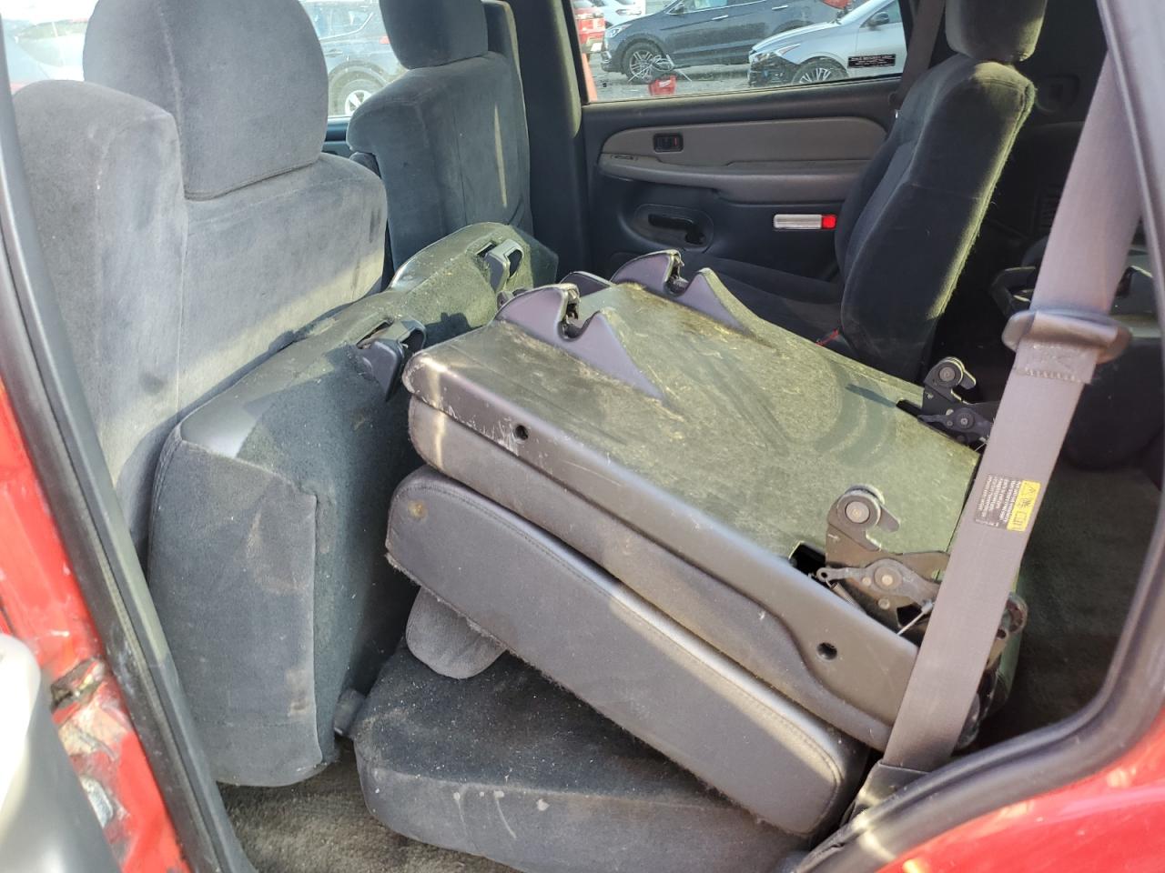 2001 Chevrolet Tahoe K1500 VIN: 1GNEK13T01J294532 Lot: 81104195