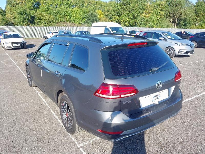 2017 VOLKSWAGEN GOLF SE NAVIGATION TDI BM 