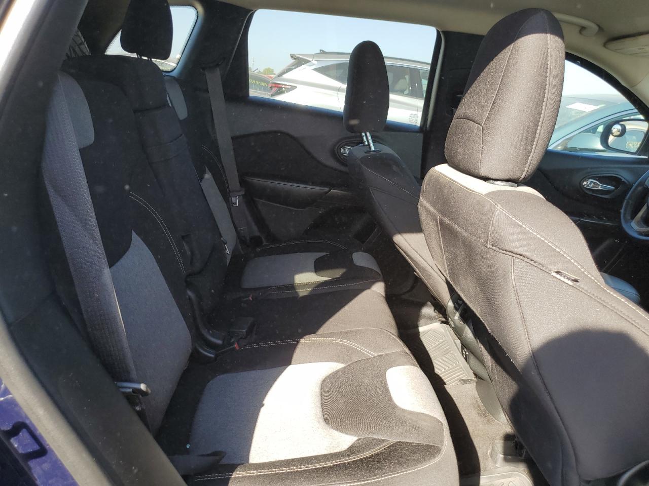 2014 Jeep Cherokee Latitude VIN: 1C4PJMCB9EW308014 Lot: 83960265