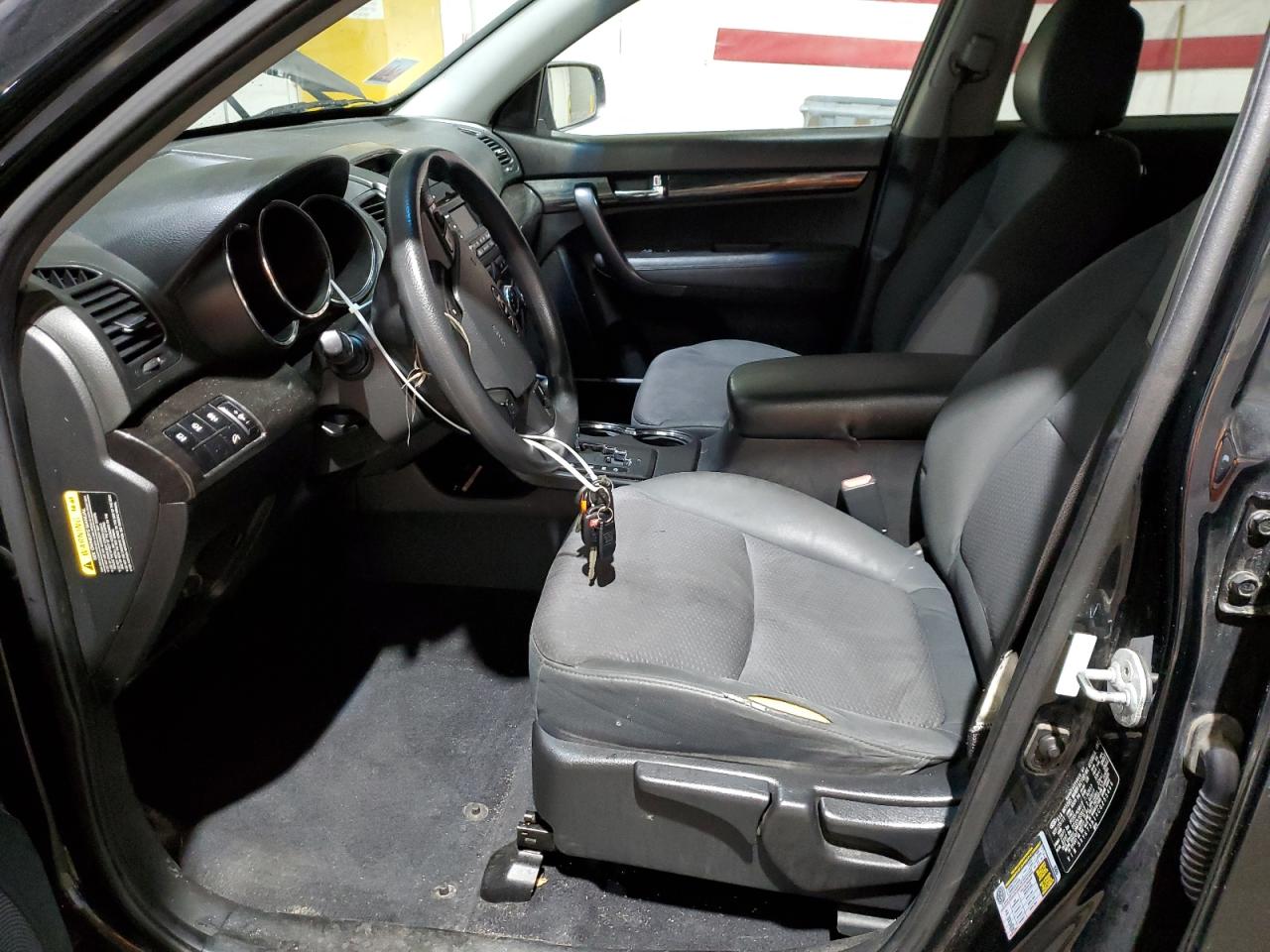 2012 Kia Sorento Base VIN: 5XYKT3A14CG255466 Lot: 81296685