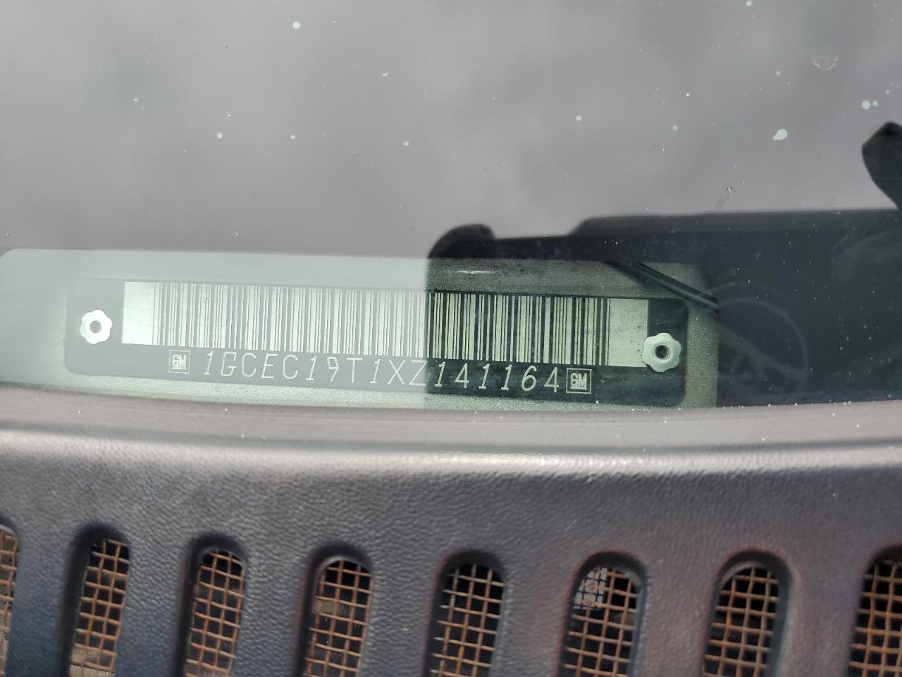 1999 Chevrolet Silverado C1500 VIN: 1GCEC19T1XZ141164 Lot: 84831185