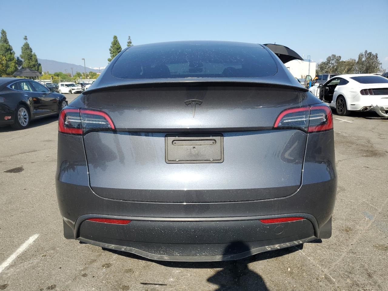 2023 Tesla Model Y VIN: 7SAYGDED7PF964272 Lot: 82132315