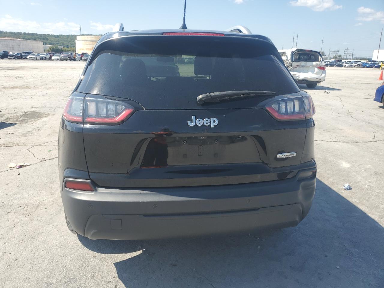 2019 Jeep Cherokee Latitude Plus VIN: 1C4PJLLB5KD396724 Lot: 81880575