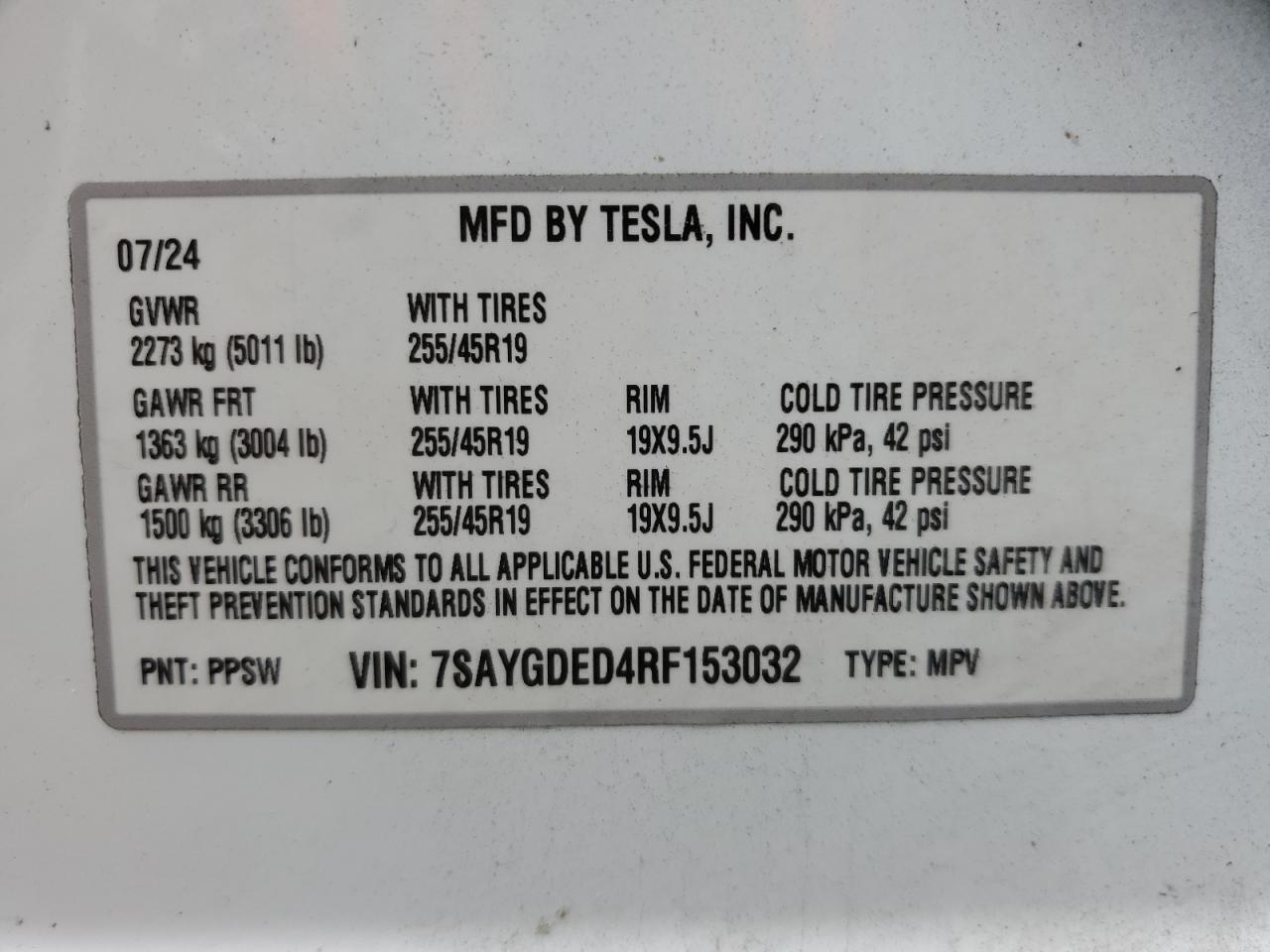 2024 Tesla Model Y VIN: 7SAYGDED4RF153032 Lot: 84019125