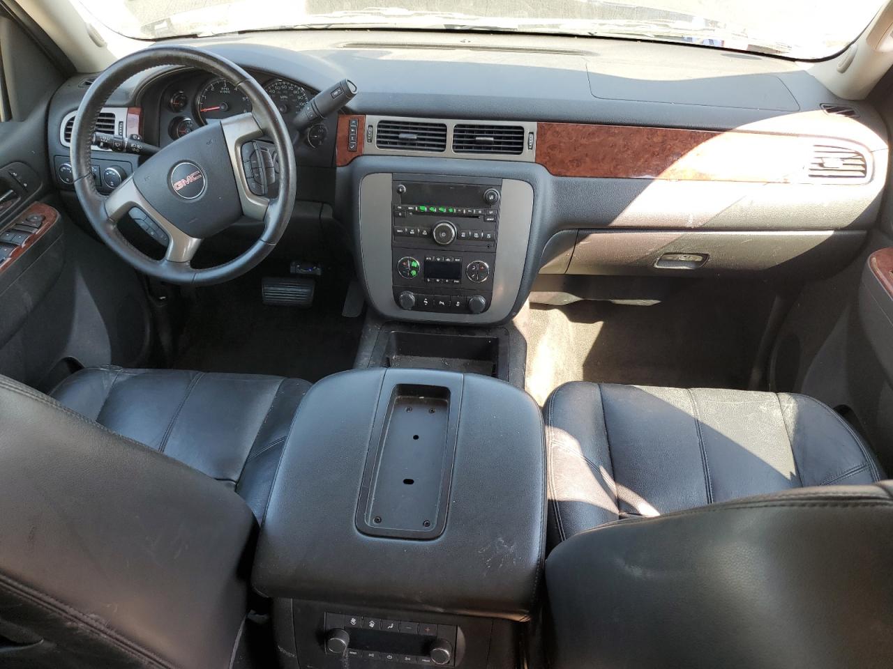 2014 GMC Yukon Xl K1500 Slt VIN: 1GKS2KE77ER213183 Lot: 81515715