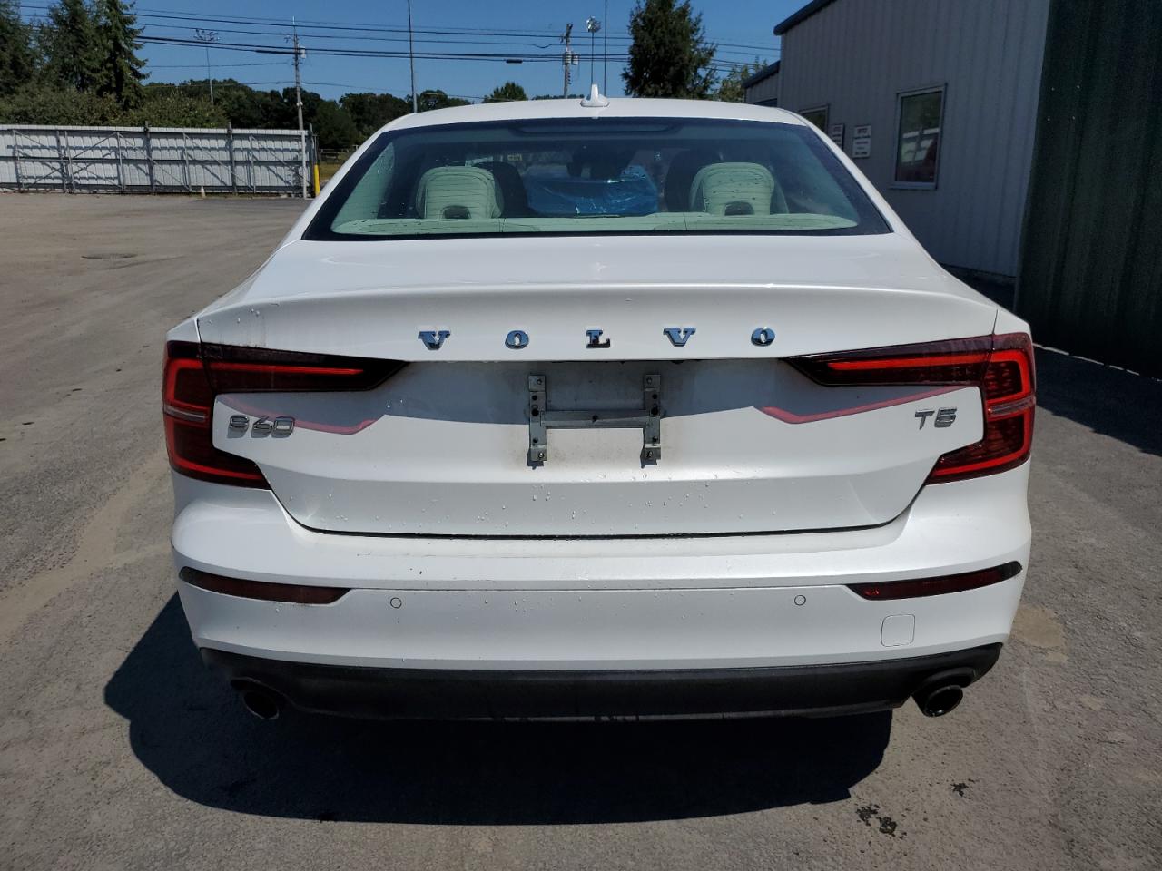 2020 Volvo S60 T5 Momentum VIN: 7JR102FK1LG060813 Lot: 70835255