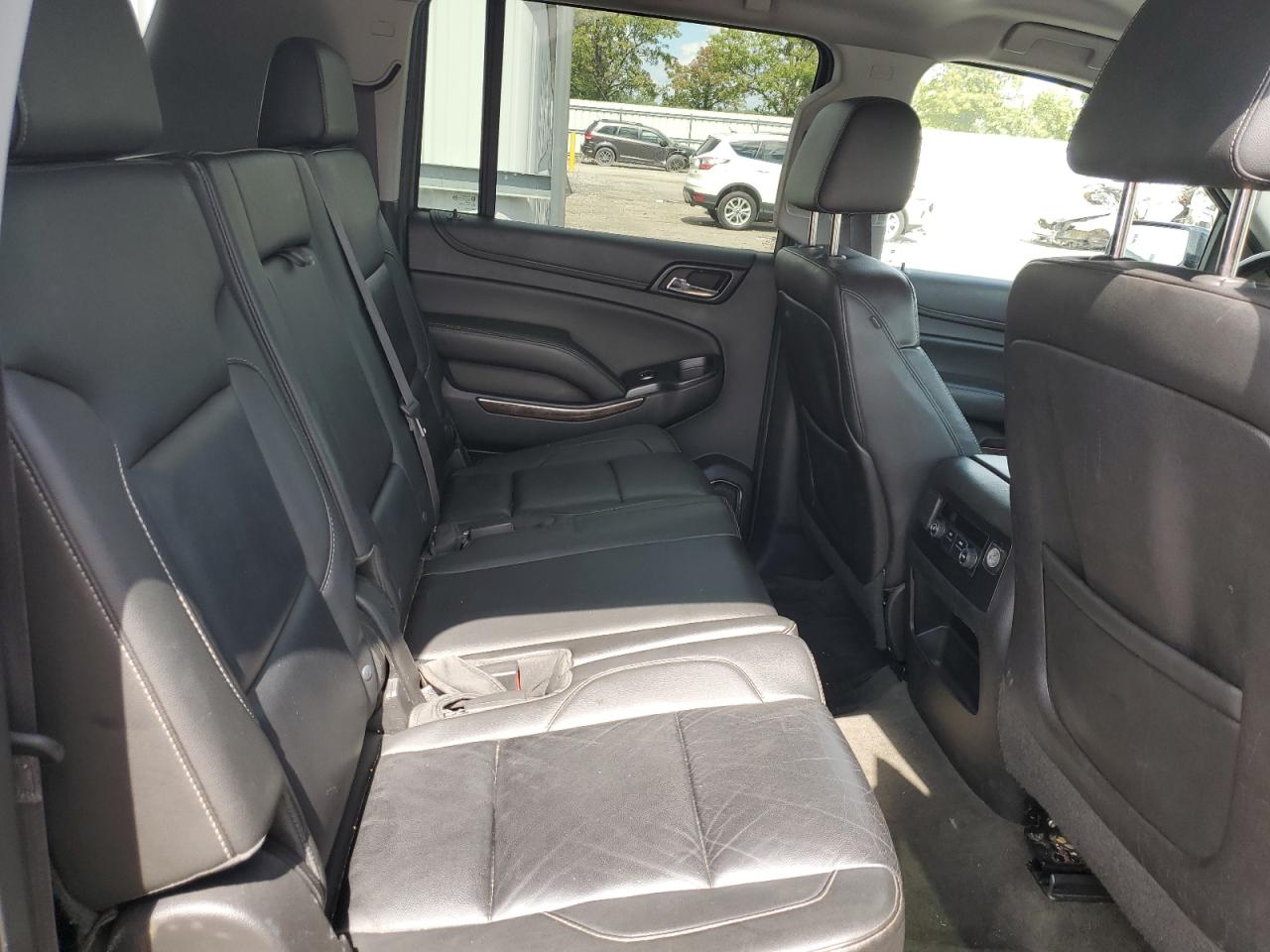 2015 Chevrolet Suburban K1500 Lt VIN: 1GNSKJKC7FR160047 Lot: 71511545