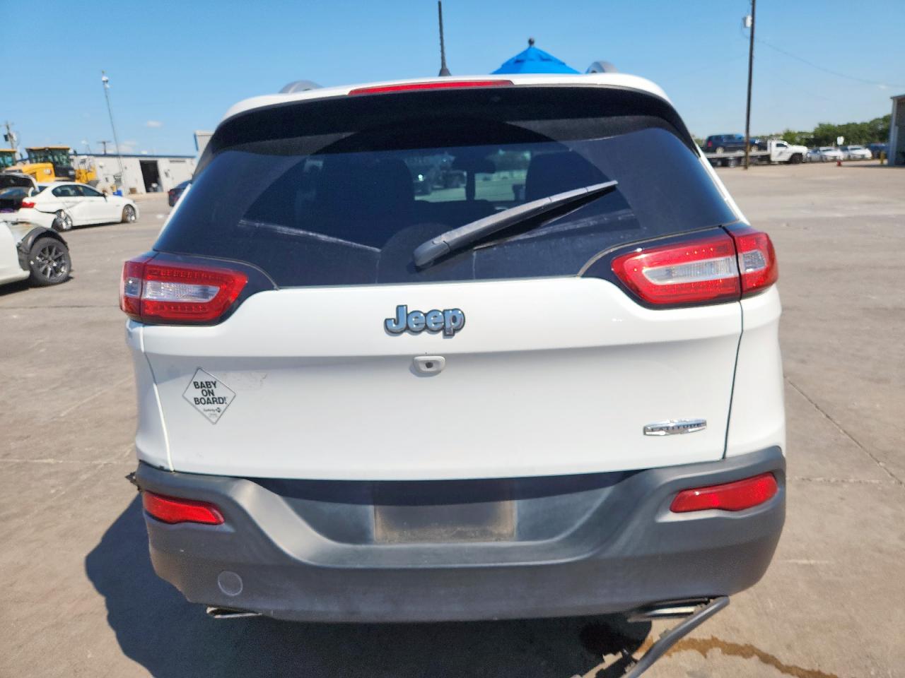 2016 Jeep Cherokee Latitude VIN: 1C4PJLCS4GW302571 Lot: 71497975