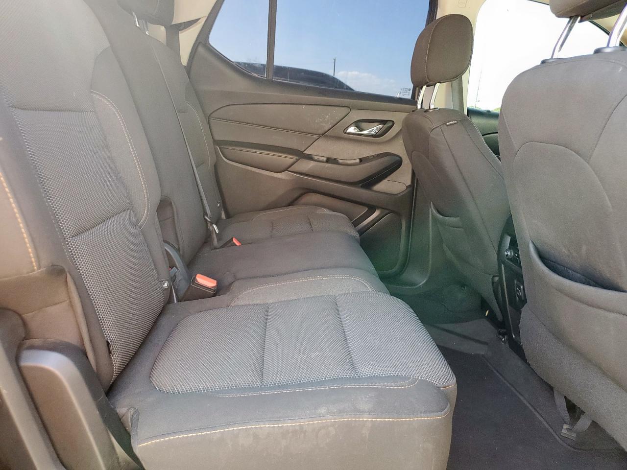 2020 Chevrolet Traverse Ls VIN: 1GNERFKW8LJ269966 Lot: 83756525