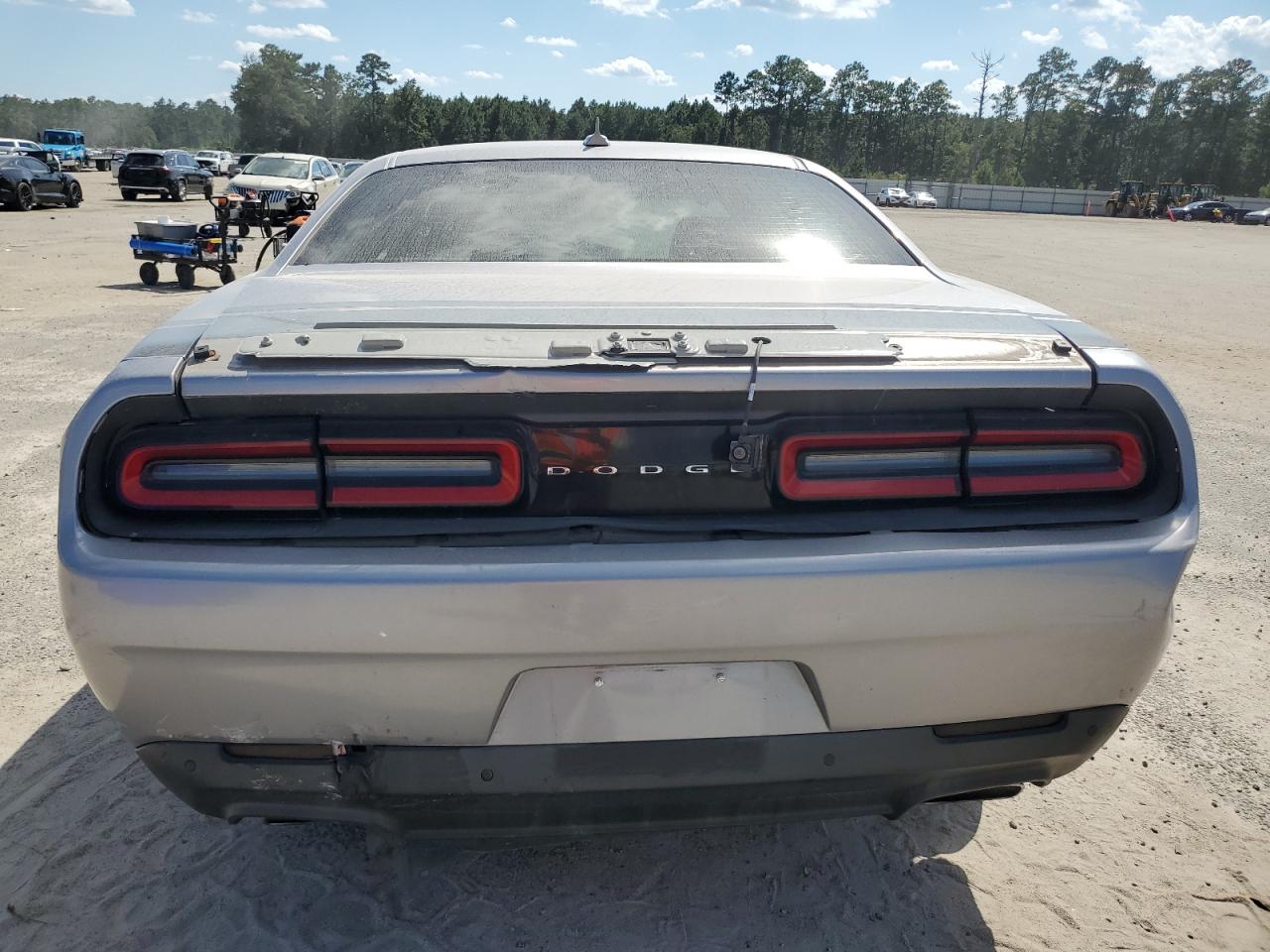 2016 Dodge Challenger R/T Scat Pack VIN: 2C3CDZFJ5GH265173 Lot: 70703445