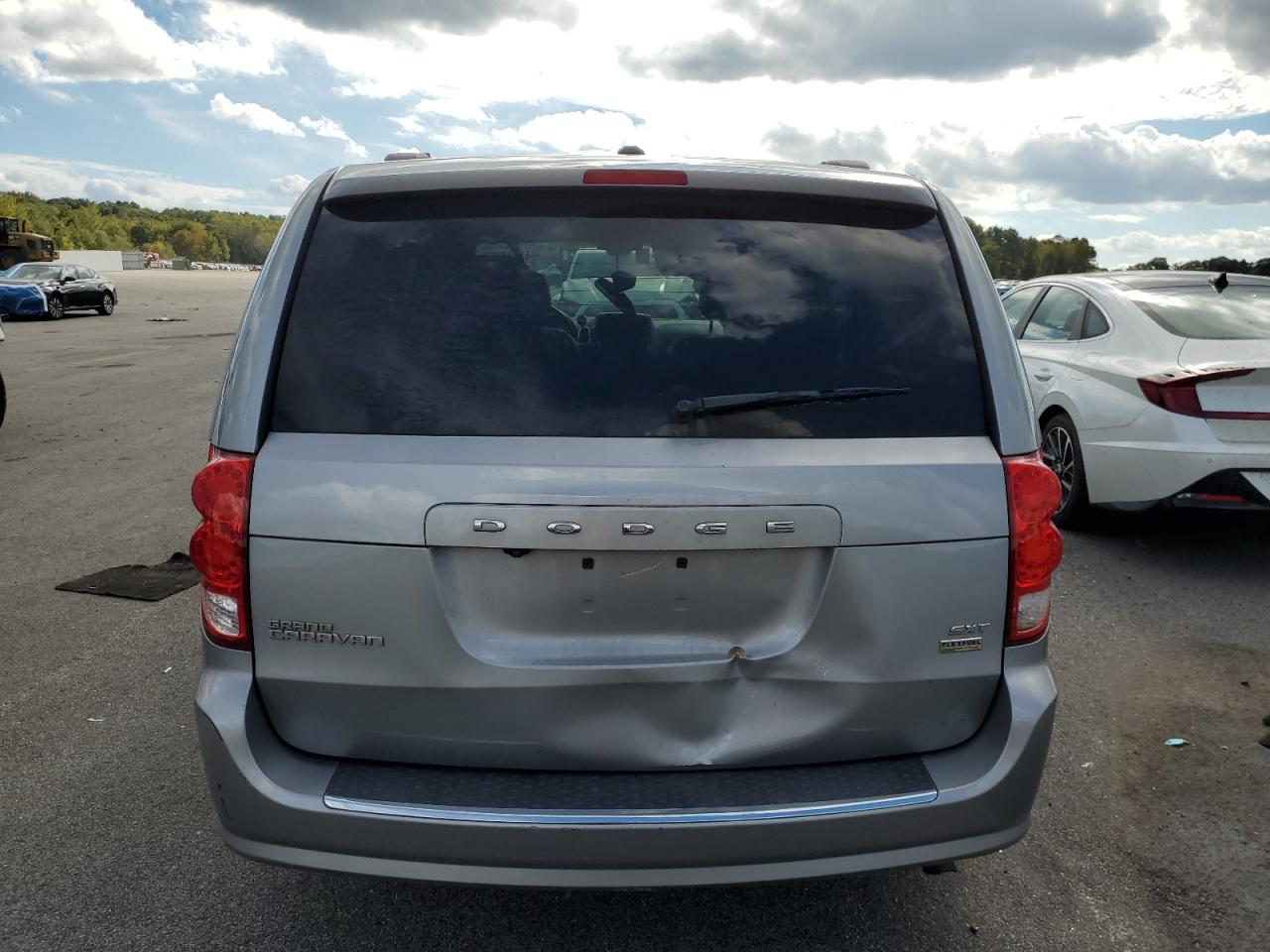 2019 Dodge Grand Caravan Sxt VIN: 2C4RDGCG0KR802358 Lot: 84047775